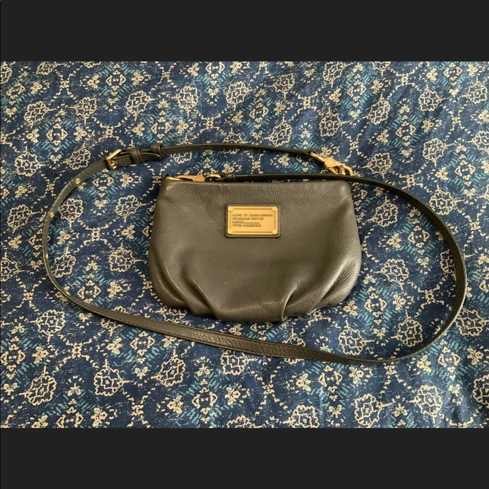 Marc Jacobs Q Percy CrossBody Gray Leather Bag